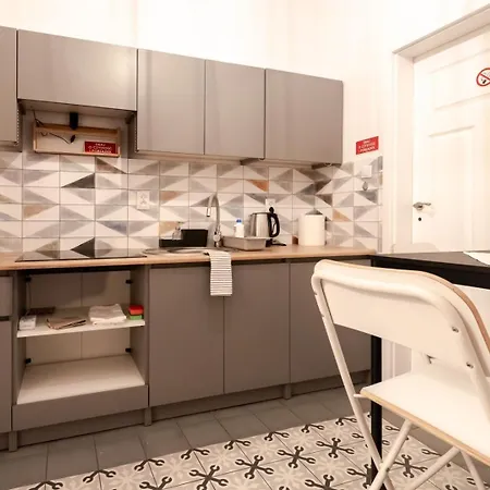 Spoko Na Trzebnickiej - Blisko Centrum - By Spaceapart Hostel *